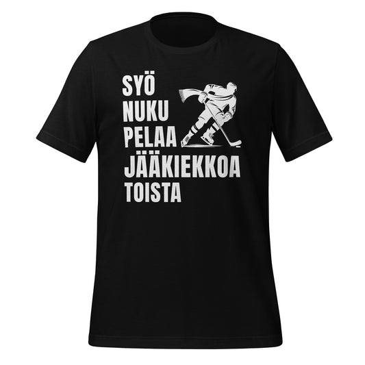 Syö Nuku Pelaa Jääkiekkoa Toista T-paita – humoristinen jääkiekon harrastajan design, jossa teksti kannustaa keskittymään jääkiekon pelaamiseen, grafiikassa jääkiekkoilija, sopii intohimoisille jääkiekon ja talvilajien ystäville